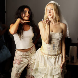 Hot Girl Market 2024