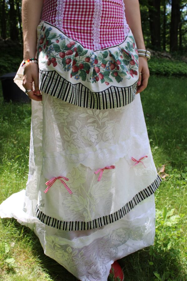 Strawberry dress - Image 2