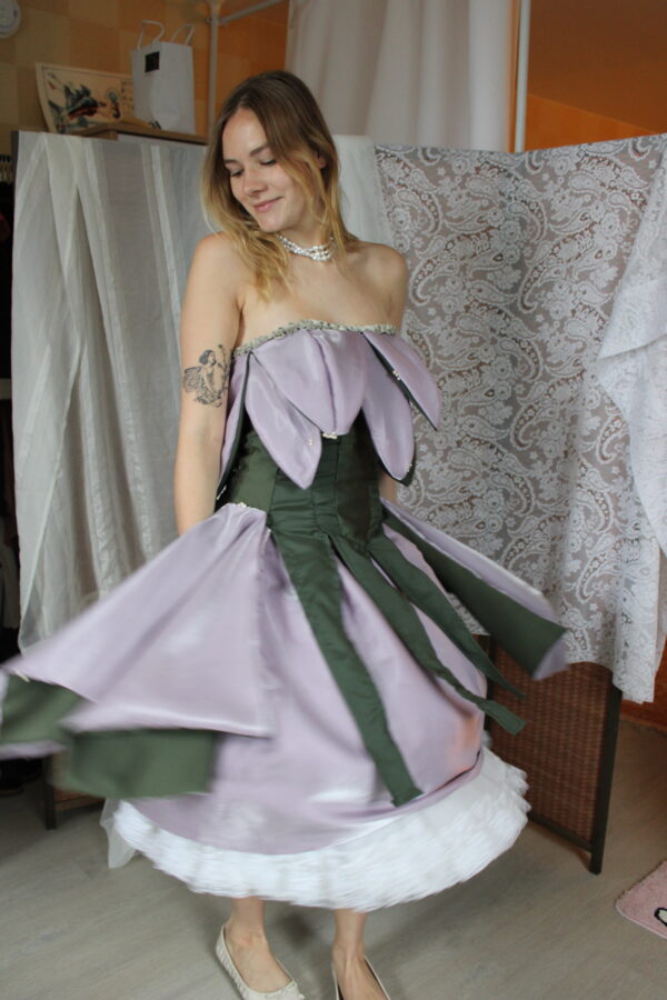 Flower fairy dress - Image 4