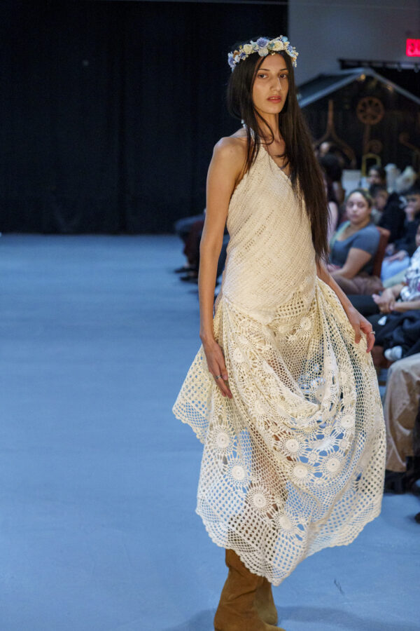 Crochet halter dress - Image 4