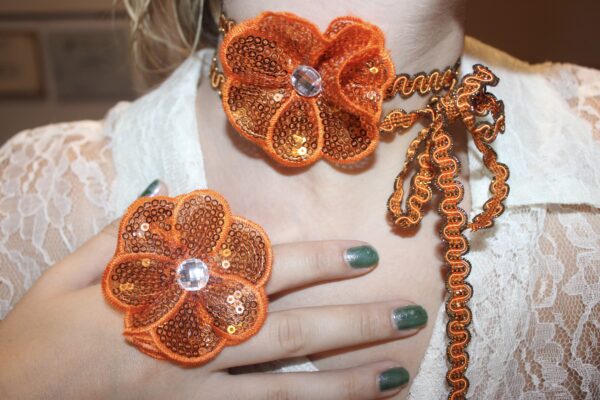 Flower necklace and ring set - Image 3