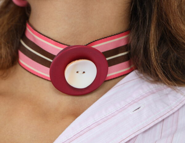 Button chokers