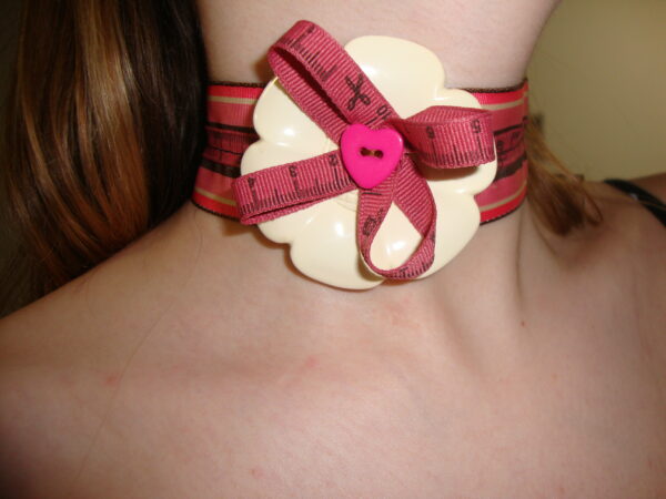 Sew cute choker - Image 3