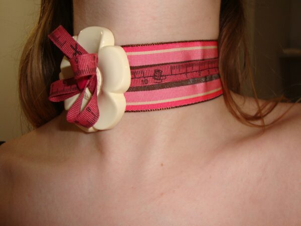 Sew cute choker - Image 2