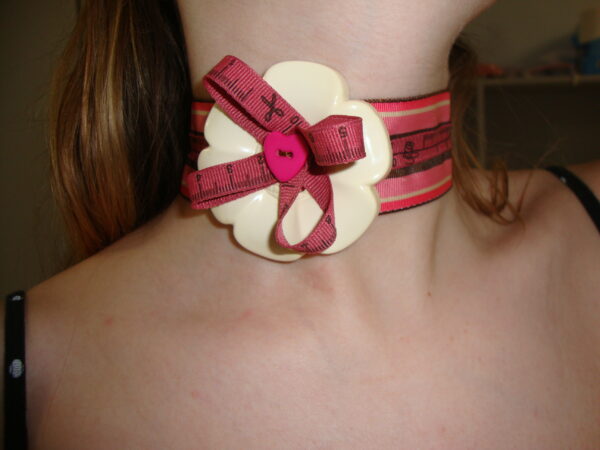 Sew cute choker
