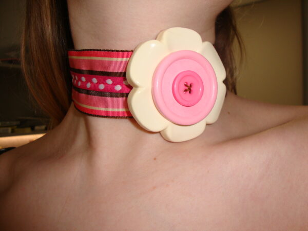 Flower girl choker
