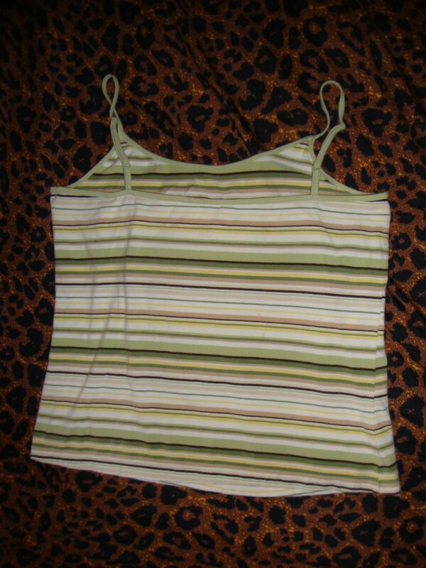 Face to face tank - Image 2