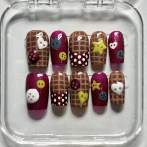 Pushing my buttons press on nails