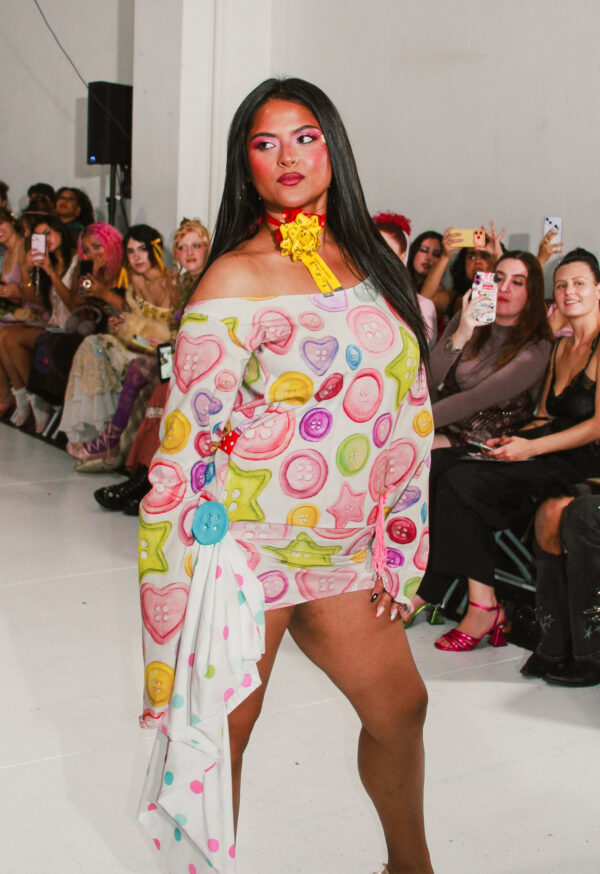 Button girl mini dress